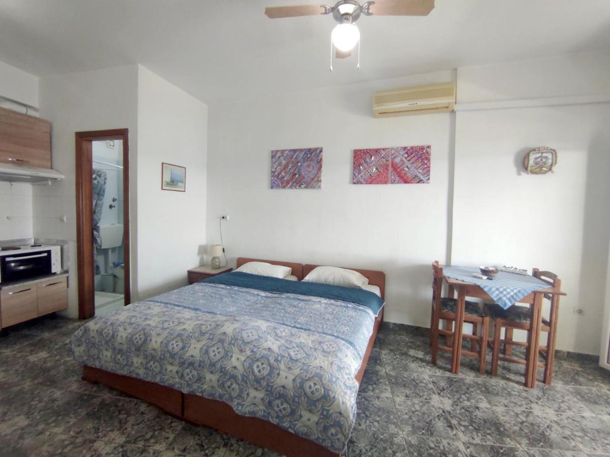 Peristerianos Apartments Nea Skioni Exteriér fotografie