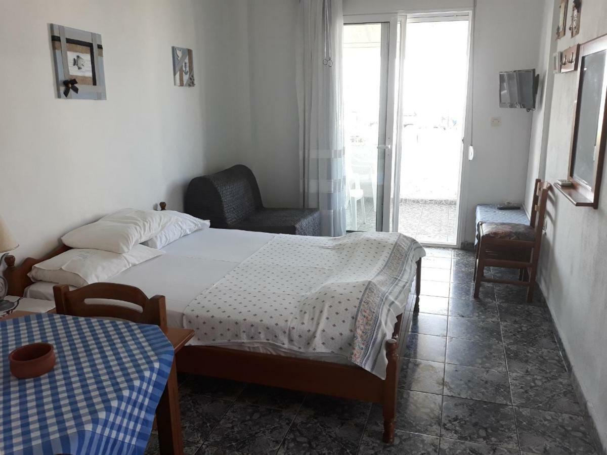 Peristerianos Apartments Nea Skioni Exteriér fotografie